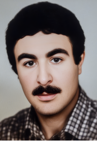 محمود عاقلی