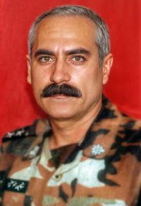 شاپور مومنی آبکنار