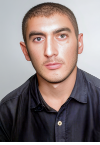 بهروز خاکدان دیو