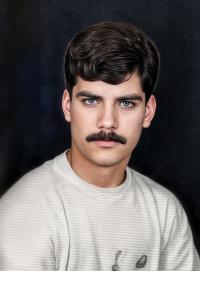 داریوش اصغری