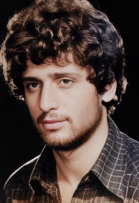 اسداله اکبرخواه گلسفیدی